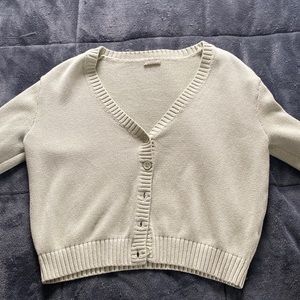 Brandy Melville ( John Galt ) Pastel Green Cardigan w/ Buttons